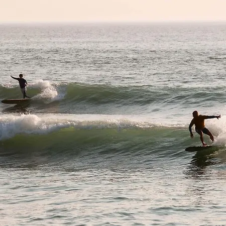 Surfivor Surf Camp * Esmoriz