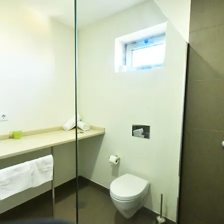 Surfivor Surf Camp Guest house *